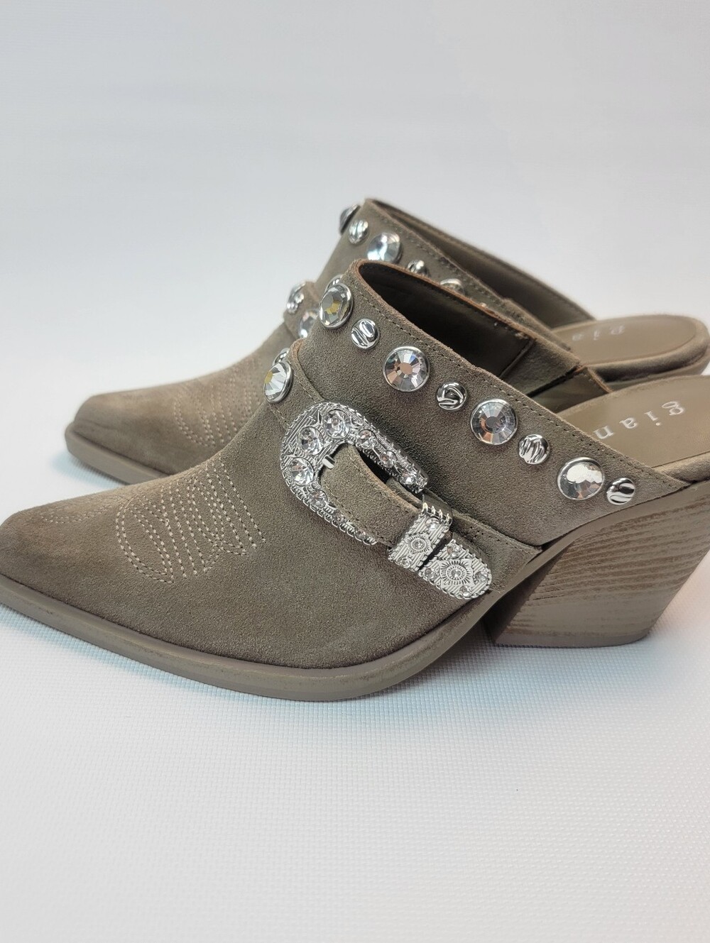 GianniBini Studded Beige Suede Leather Mule Cowboy Clogs Rhinestone Bucle Sz 6½M